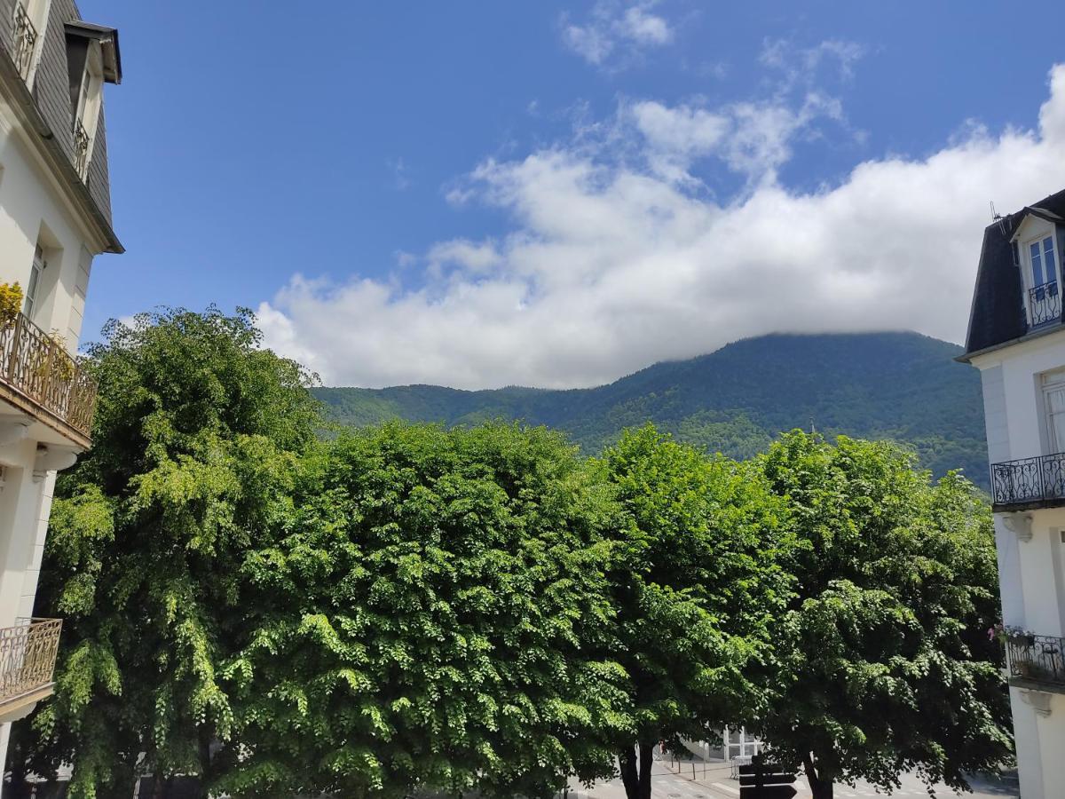 Agreable T2 Au Centre De Luchon Apartment Bagneres-de-Luchon Bagian luar foto